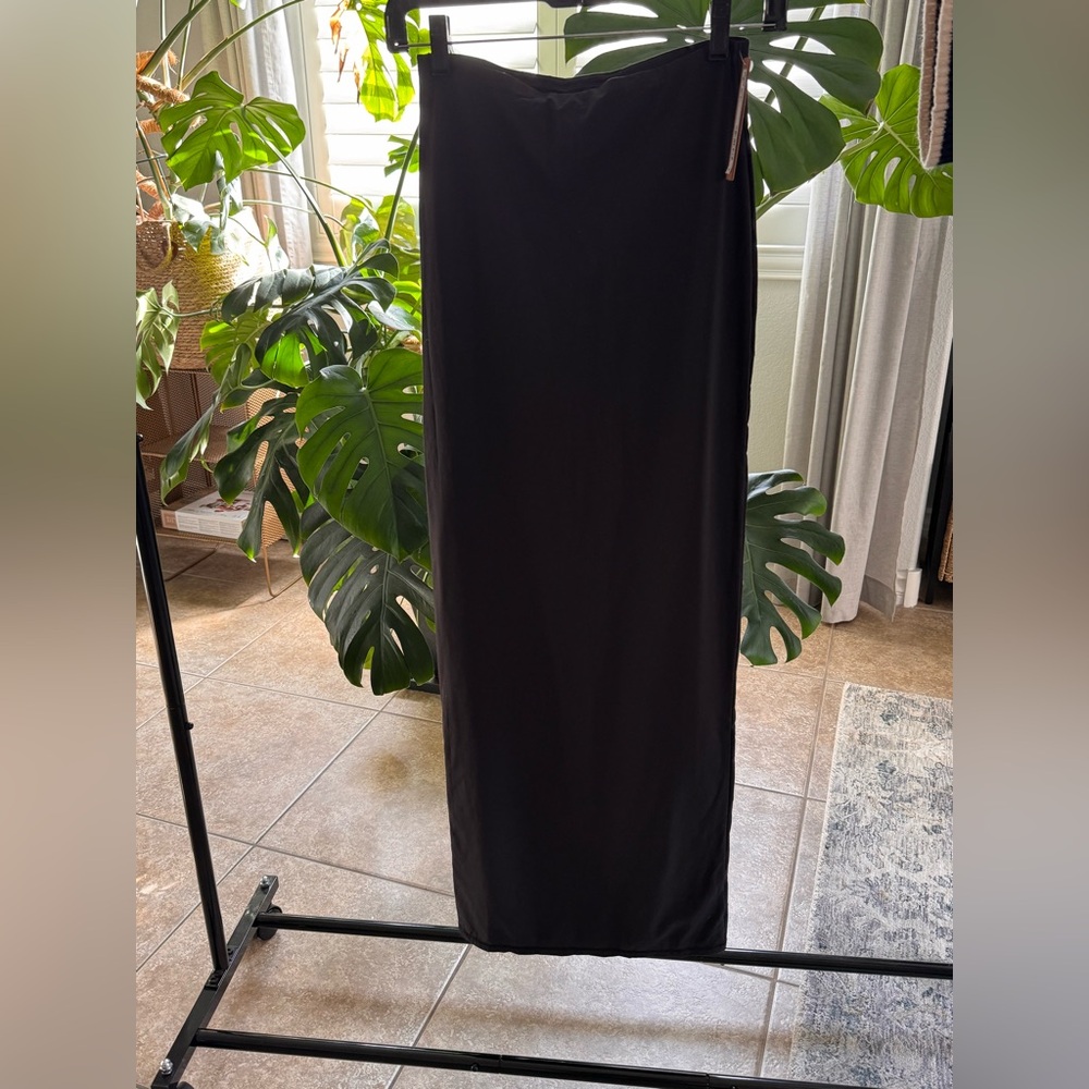 SKIMS Classic Black Maxi Skirt